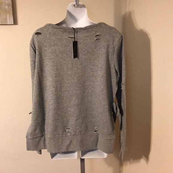 Romeo & Juliet Distressed Knit Pullover - Picture 5 of 8